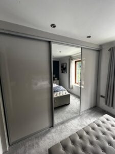 GD Bedroom Light Grey Gloss 3