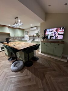 GD Bespoke Shaker Teresa Green 1