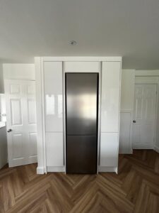 True Handleless Alpine White Gloss 2