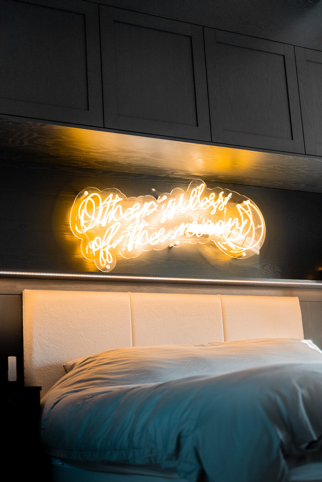 Lucy Spraggan - Bespoke Bedroom (10)